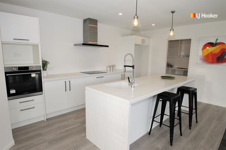 Photo of property in 25 Caledonia Drive, Mosgiel, 9024