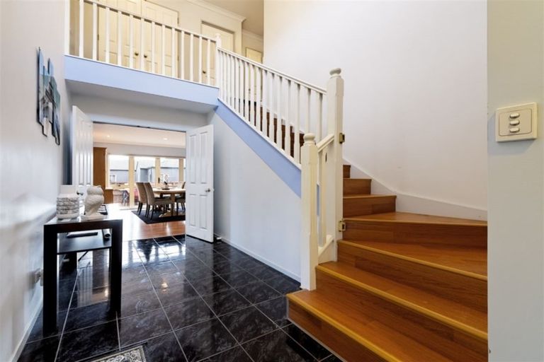 Photo of property in 83a Mt Lebanon Crescent, The Gardens, Auckland, 2105