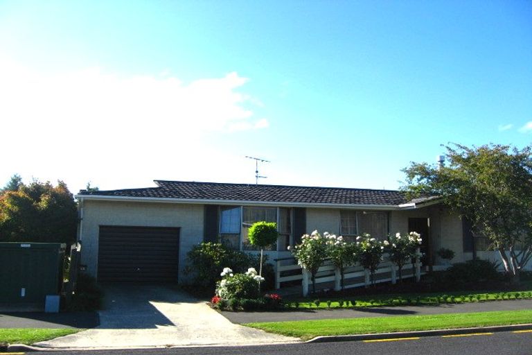 Photo of property in 15 Wickliffe Street, Mosgiel, 9024