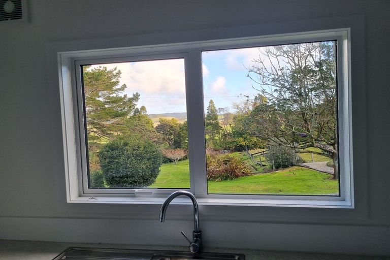 Photo of property in 388 Muriwai Road, Waimauku, 0881