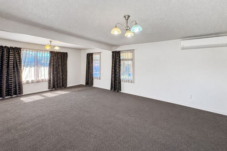 Photo of property in 48 Bournemouth Crescent, Aranui, Christchurch, 8061