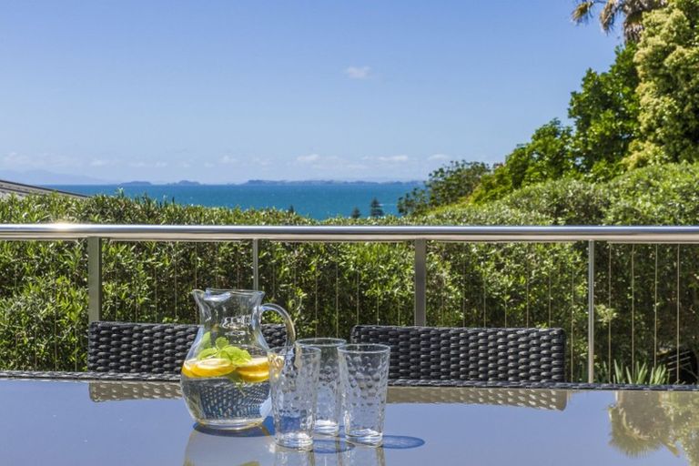 Photo of property in 48a Penzance Road, Mairangi Bay, Auckland, 0630