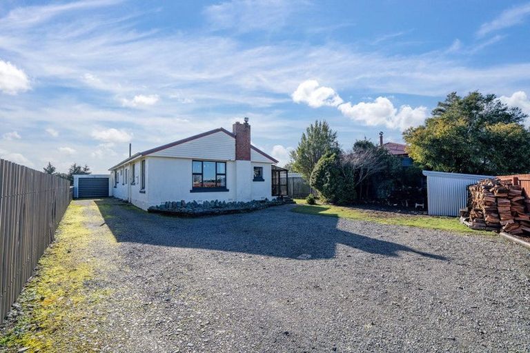 Photo of property in 9 Russell Esplanade, Otautau, 9610