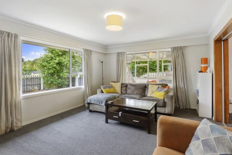 Photo of property in 408 Main North Road, Redwood, Christchurch, 8051