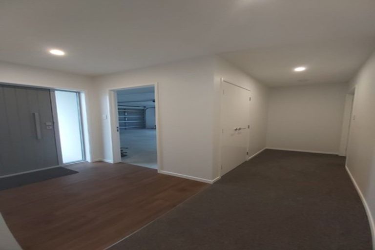 Photo of property in 371e Mangorei Road, Merrilands, New Plymouth, 4312