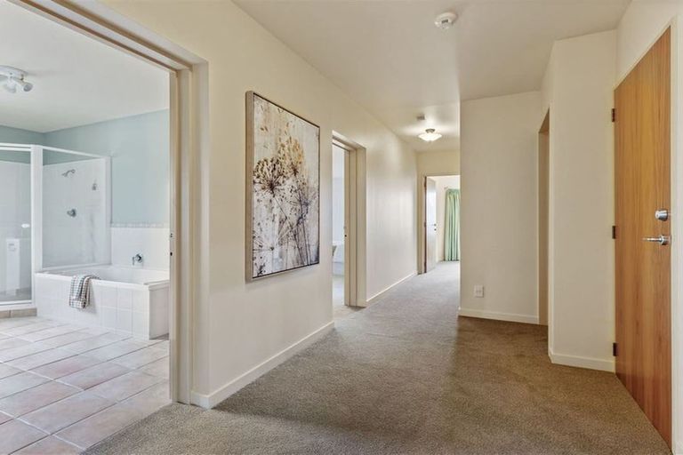 Photo of property in 43 Aotea Terrace, Huntsbury, Christchurch, 8022