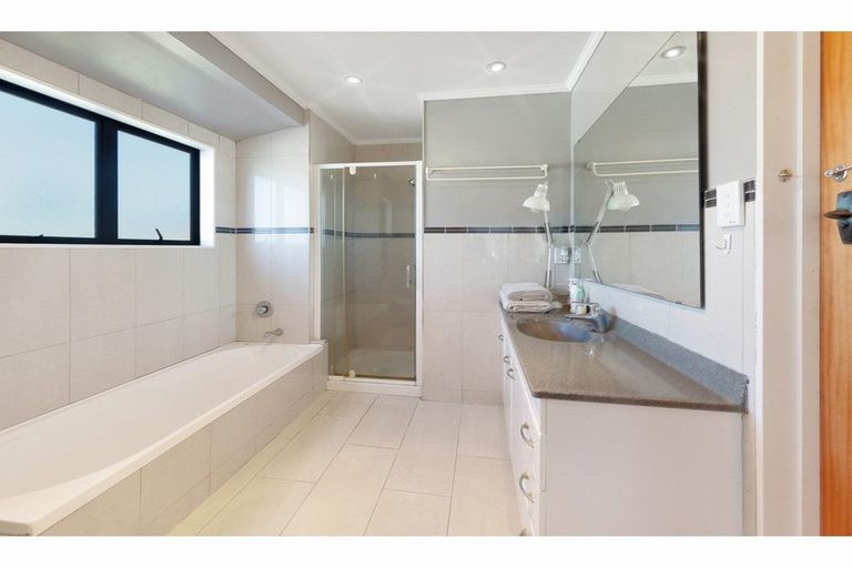 Photo of property in 3 Mclean Avenue, Papatoetoe, Auckland, 2025