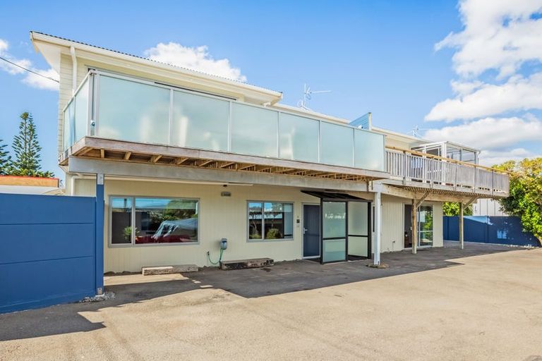 Photo of property in 5a Beach Road, Plimmerton, Porirua, 5026