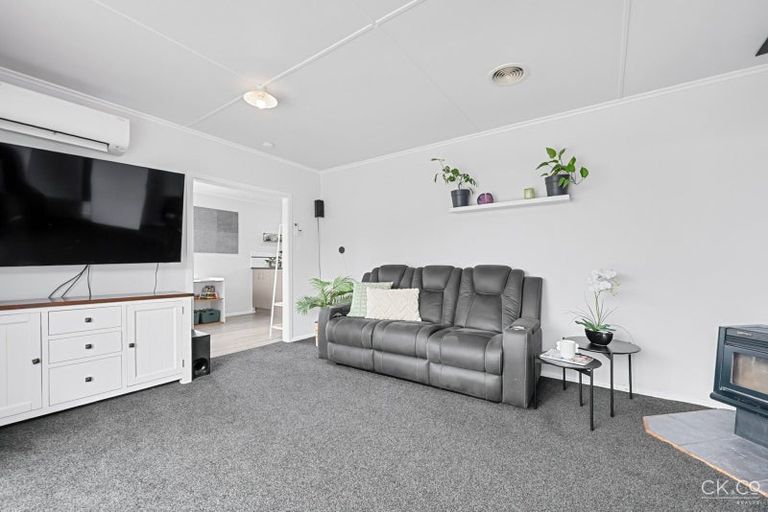 Photo of property in 7 Prestige Place, Maoribank, Upper Hutt, 5018