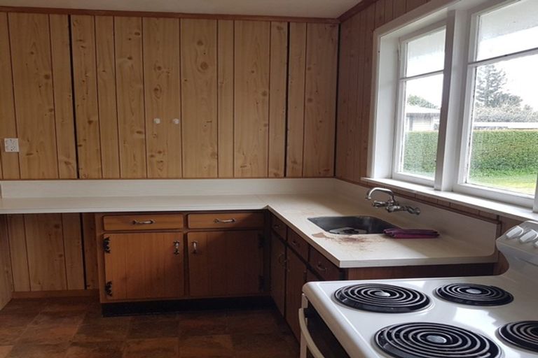 Photo of property in 6 Resolution Street, Tolaga Bay, 4077