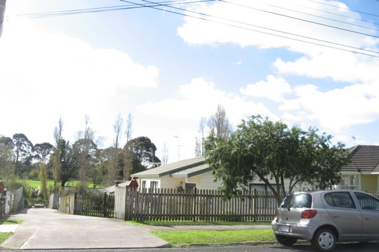 Photo of property in 1/24 Ennis Avenue, Pakuranga Heights, Auckland, 2010