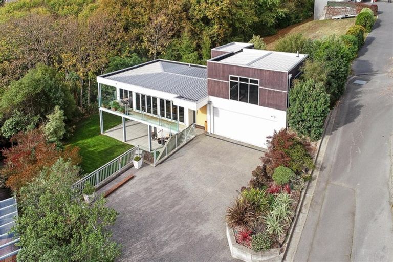 Photo of property in 30 Overdale Drive, Cashmere, Christchurch, 8022