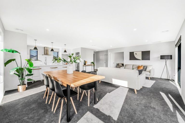 Photo of property in 10 Merino Crescent, Kirwee, 7571