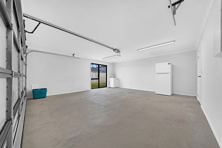 Photo of property in 36 Leathem Crescent, Pokeno, 2402