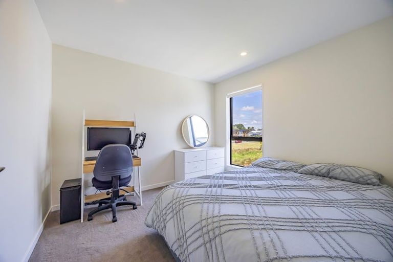 Photo of property in 72 Podgora Avenue, Huapai, Kumeu, 0810