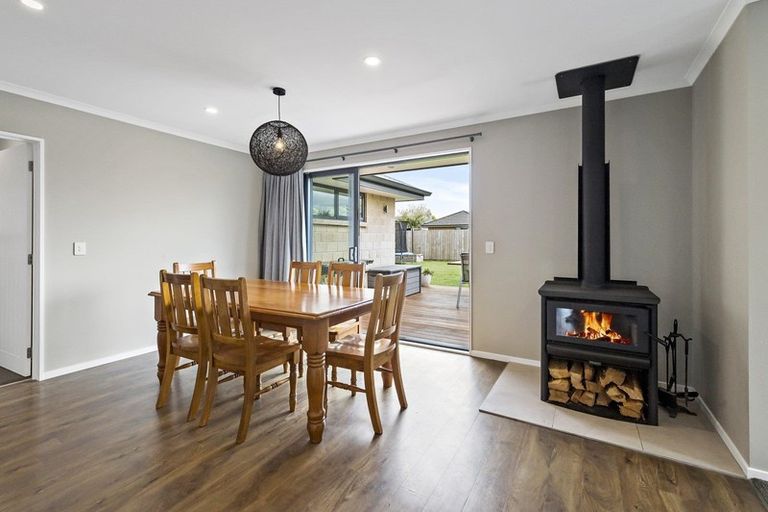 Photo of property in 7 Cressy Place, Darfield, 7510