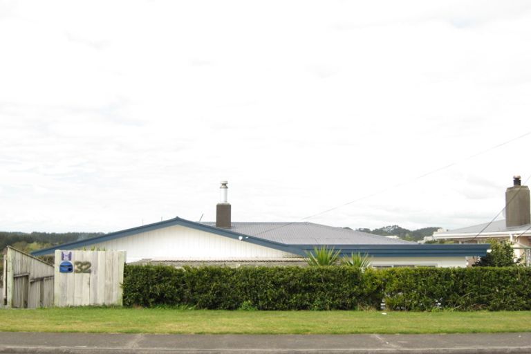 Photo of property in 32 Kingsford Street, Bell Block, New Plymouth, 4312