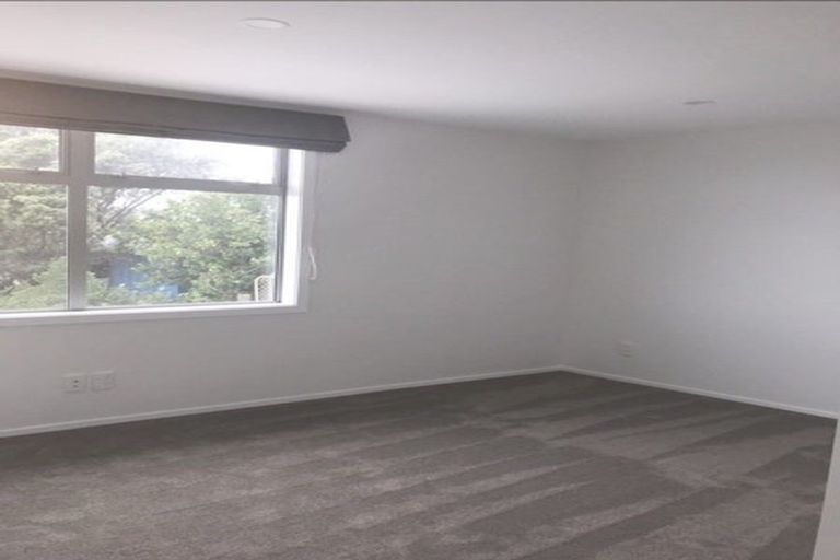 Photo of property in 65 Pikarere Street, Titahi Bay, Porirua, 5022