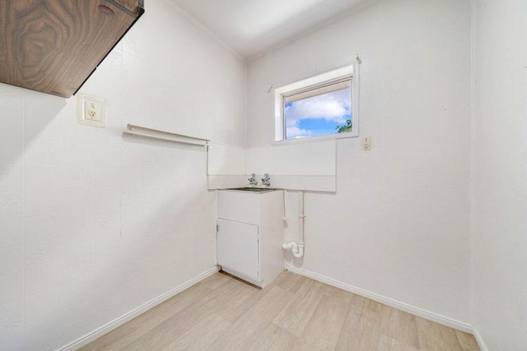 Photo of property in 20 Sunnypark Avenue, Rosehill, Papakura, 2113