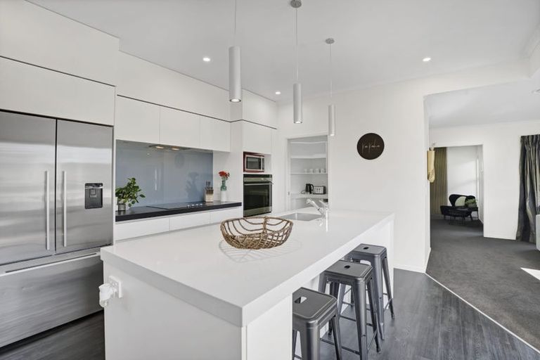 Photo of property in 18 Rawiri Drive, Bell Block, New Plymouth, 4312