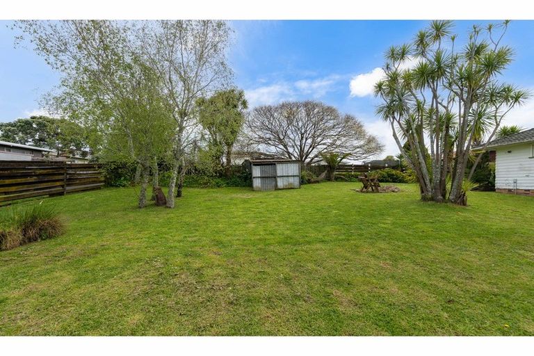 Photo of property in 55a Tirimoana Road, Te Atatu South, Auckland, 0602