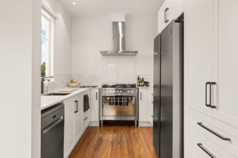 Photo of property in 121a Seventeenth Avenue, Tauranga South, Tauranga, 3112