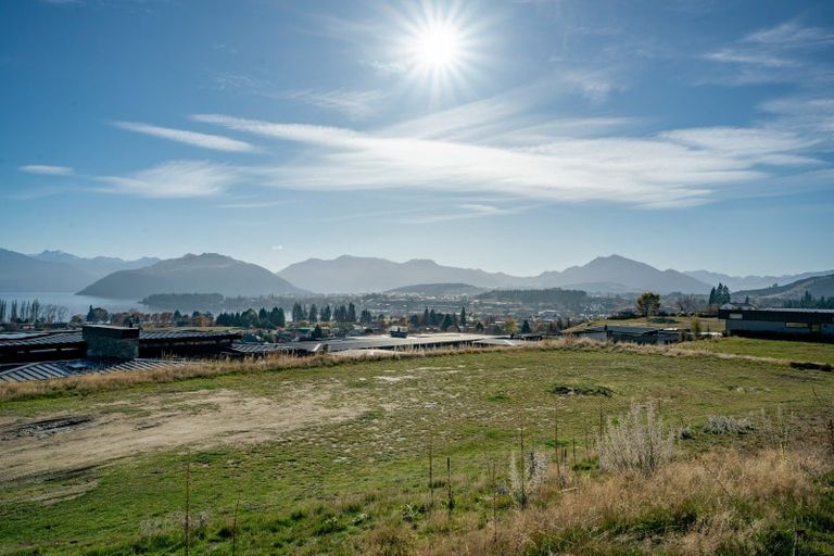 Photo of property in Meadowstone Alpha Series, 2 Petalite Lane, Wanaka, 9305