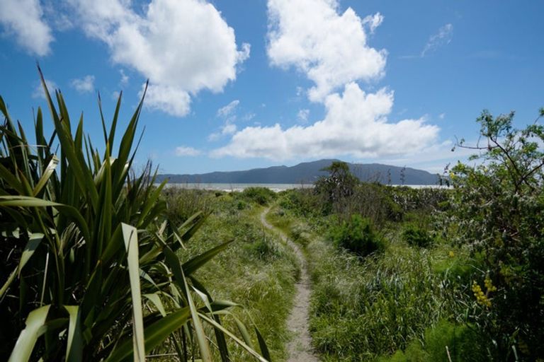 Photo of property in 63b Golf Road, Paraparaumu Beach, Paraparaumu, 5032