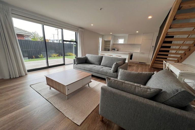 Photo of property in 1/23 Hills Road, Edgeware, Christchurch, 8013