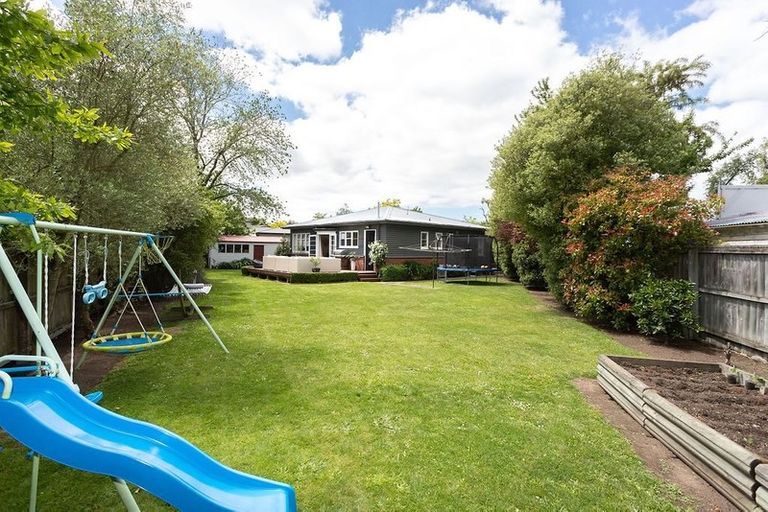 Photo of property in 23 Pascoe Avenue, Mairehau, Christchurch, 8013