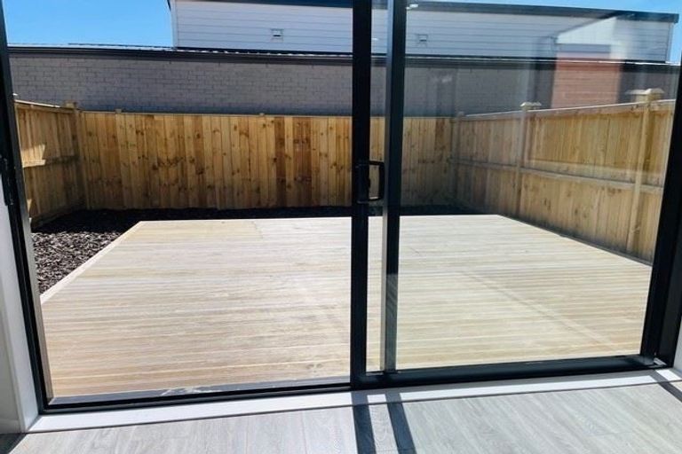 Photo of property in 4 Combat Street, Papakura, 2110