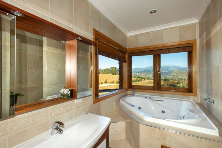 Photo of property in 76 Teapot Valley Road, Brightwater, 7091