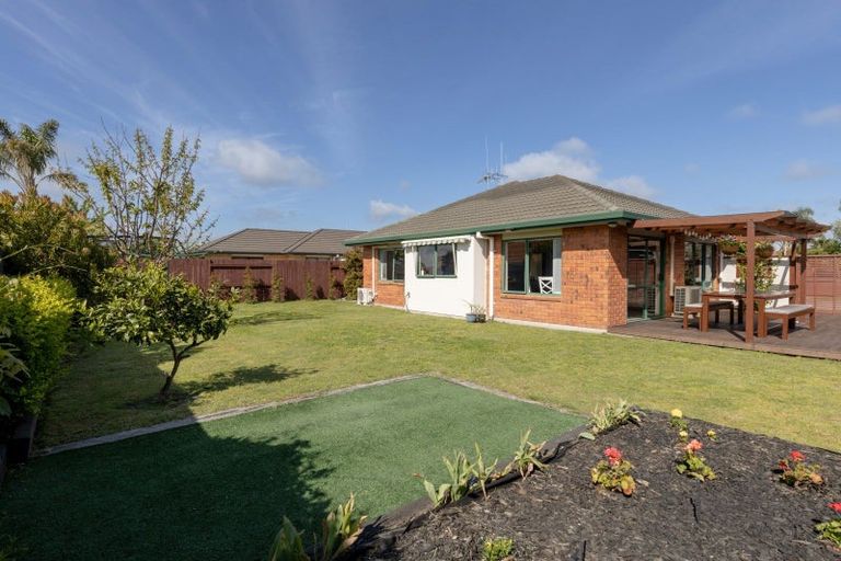 Photo of property in 15 Andalusian Place, Papamoa Beach, Papamoa, 3118