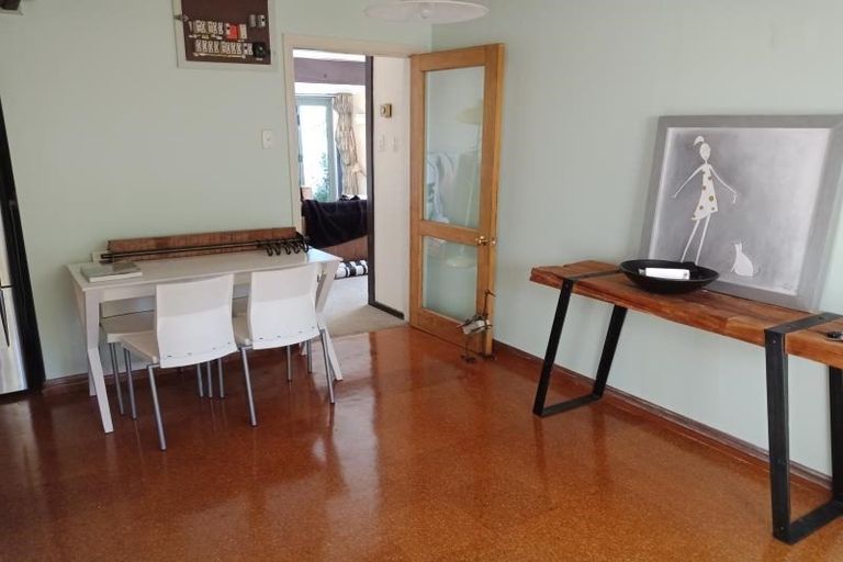 Photo of property in 14 Westhill Road, Point Howard, Lower Hutt, 5013