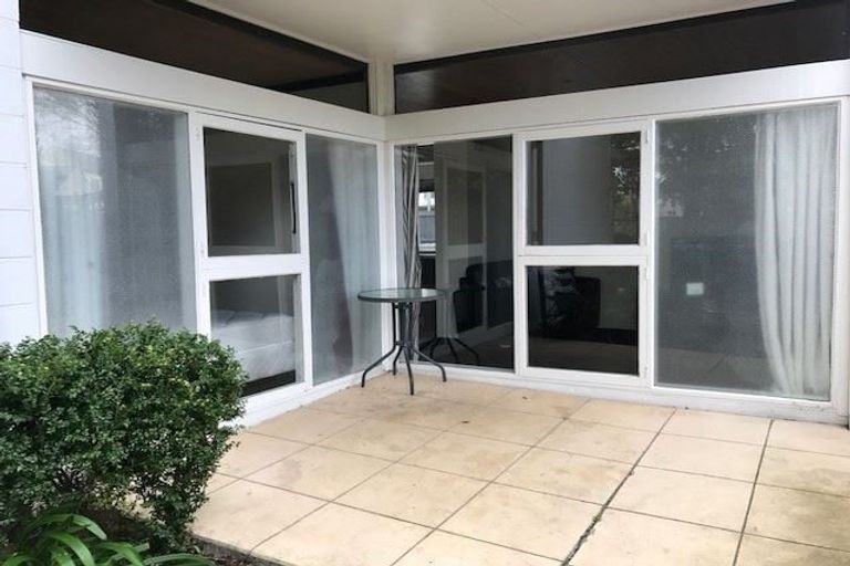 Photo of property in 1/136 Holly Road, St Albans, Christchurch, 8014