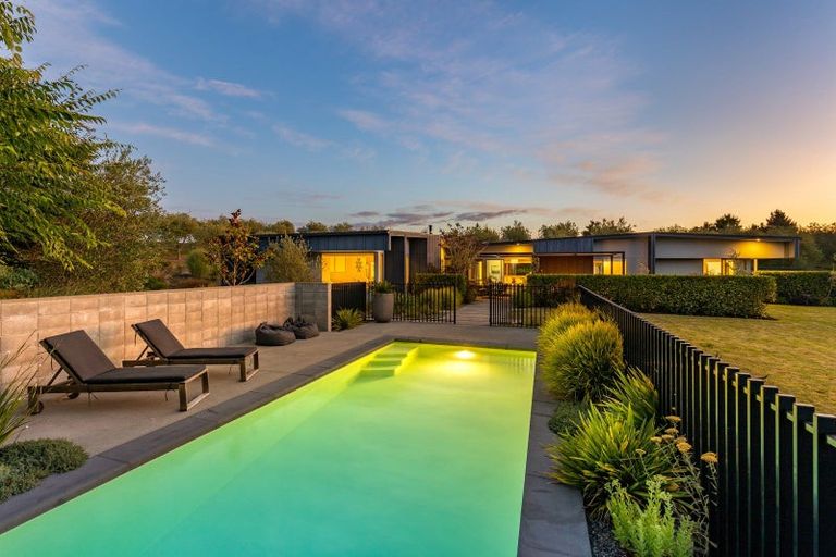 Photo of property in 443 Old Coach Road, Upper Moutere, 7173