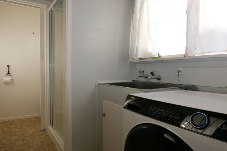 Photo of property in 9 Iti Street, Otaki, 5512