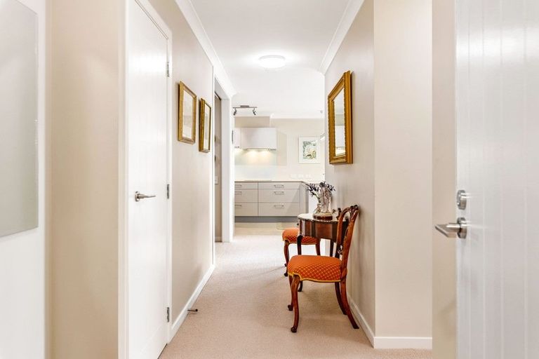 Photo of property in 73 Parkside Drive, Orewa, 0931