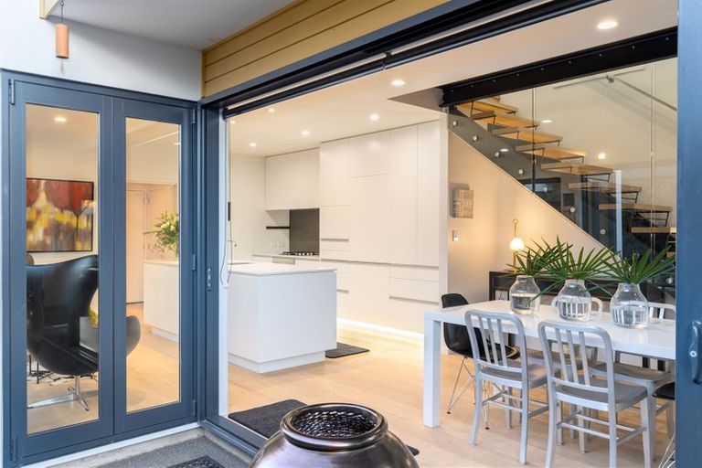 Photo of property in 994 Colombo Street, St Albans, Christchurch, 8014