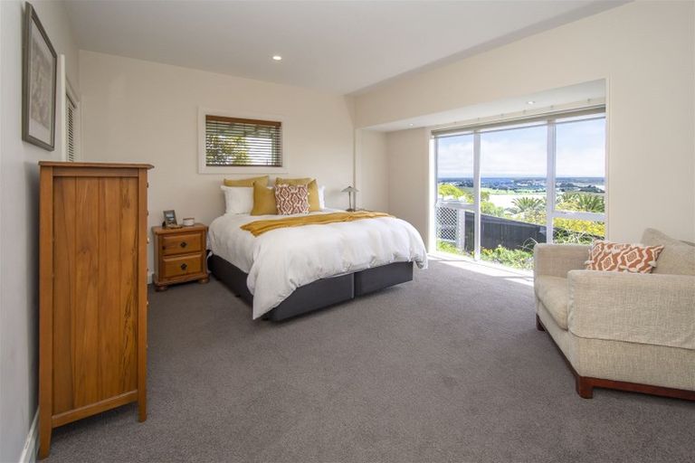 Photo of property in 51 Marama Crescent, Mount Pleasant, Christchurch, 8081