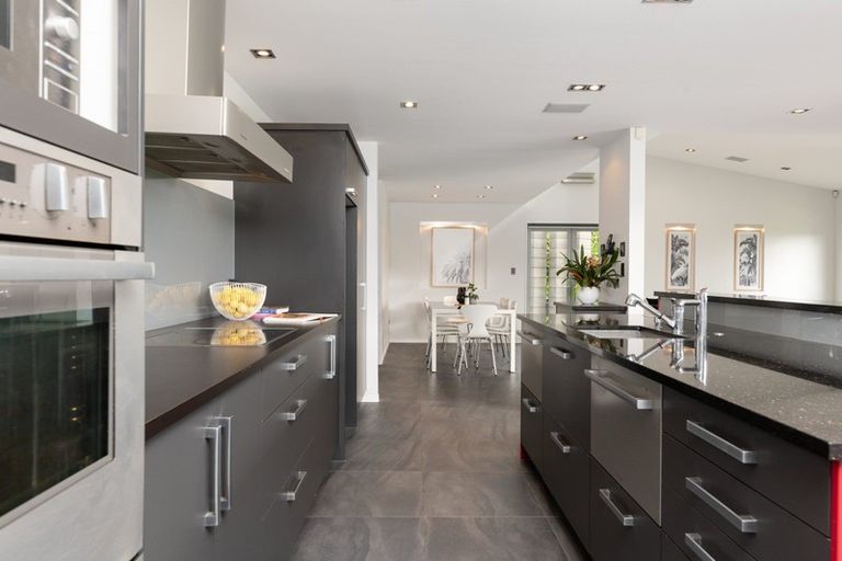 Photo of property in 115 Oriental Parade, Papamoa Beach, Papamoa, 3118