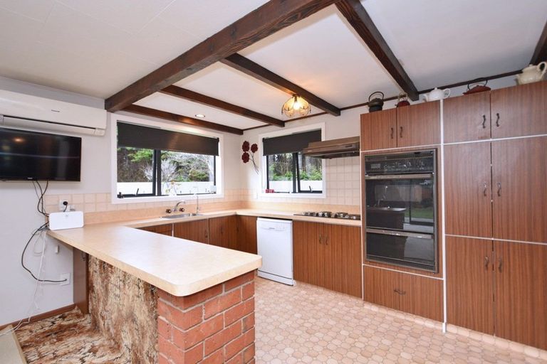 Photo of property in 98 Matua Road, Otatara, Invercargill, 9879