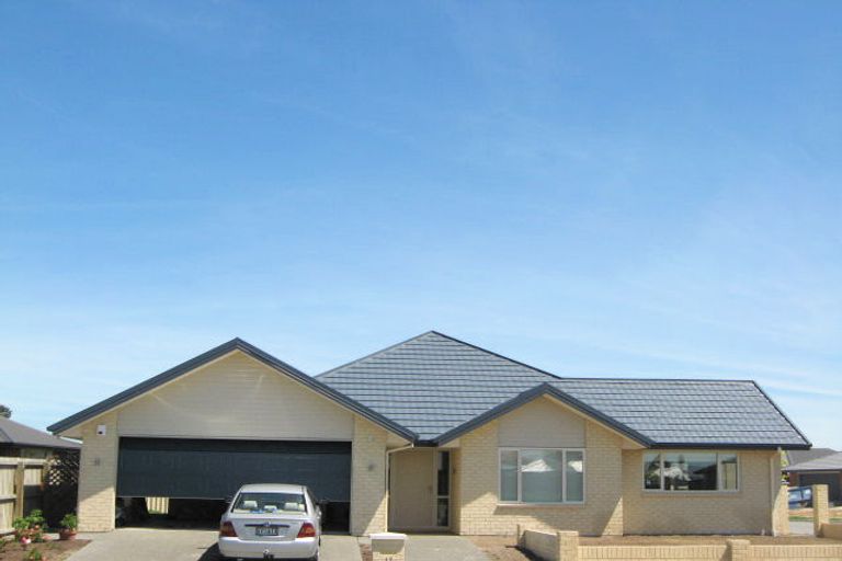 Photo of property in 17 Globe Bay Drive, Templeton, Christchurch, 8042