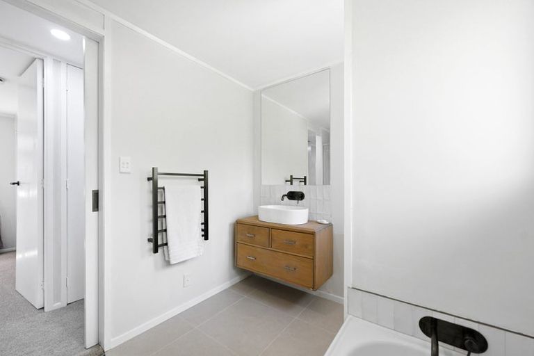 Photo of property in 30 Acacia Crescent, Glenview, Hamilton, 3206