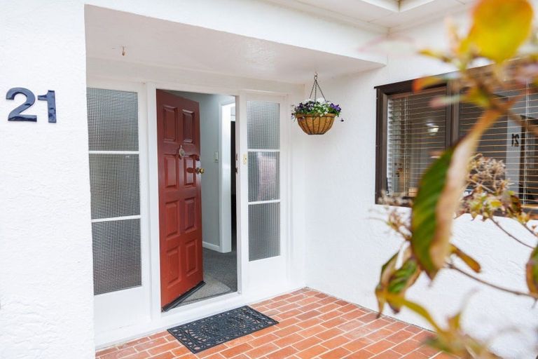 Photo of property in 21 Hathaway Avenue, Boulcott, Lower Hutt, 5010