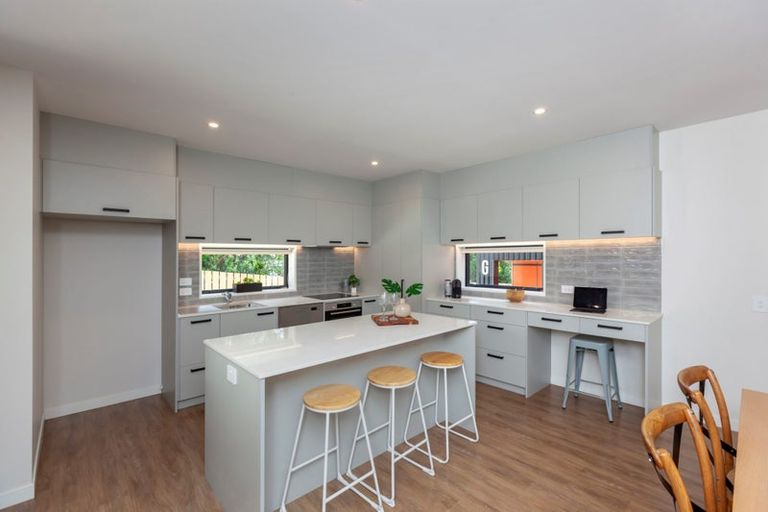 Photo of property in 77 Amohia Street, Paraparaumu, 5032