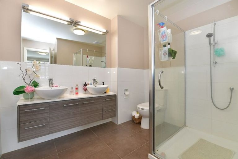 Photo of property in 19 Parkside Drive, Orewa, 0931