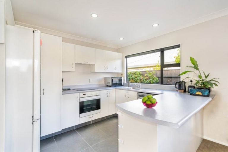 Photo of property in 28 Tararua Street, Trentham, Upper Hutt, 5018