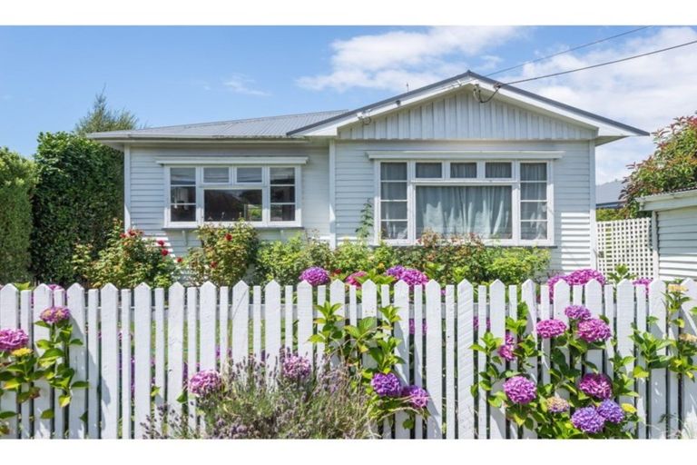 Photo of property in 32 Bellvue Avenue, Papanui, Christchurch, 8053