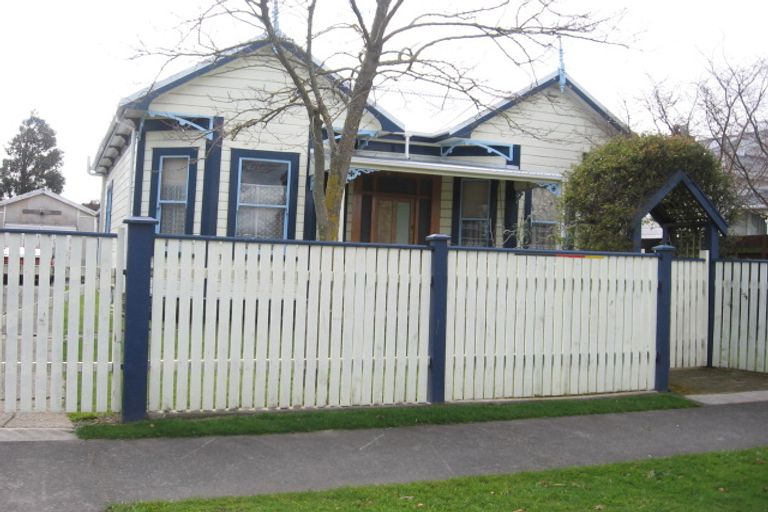 Photo of property in 11 Hereford Street, West End, Palmerston North, 4410